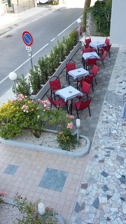 Hotel Ancora Cesenatico Buitenkant foto